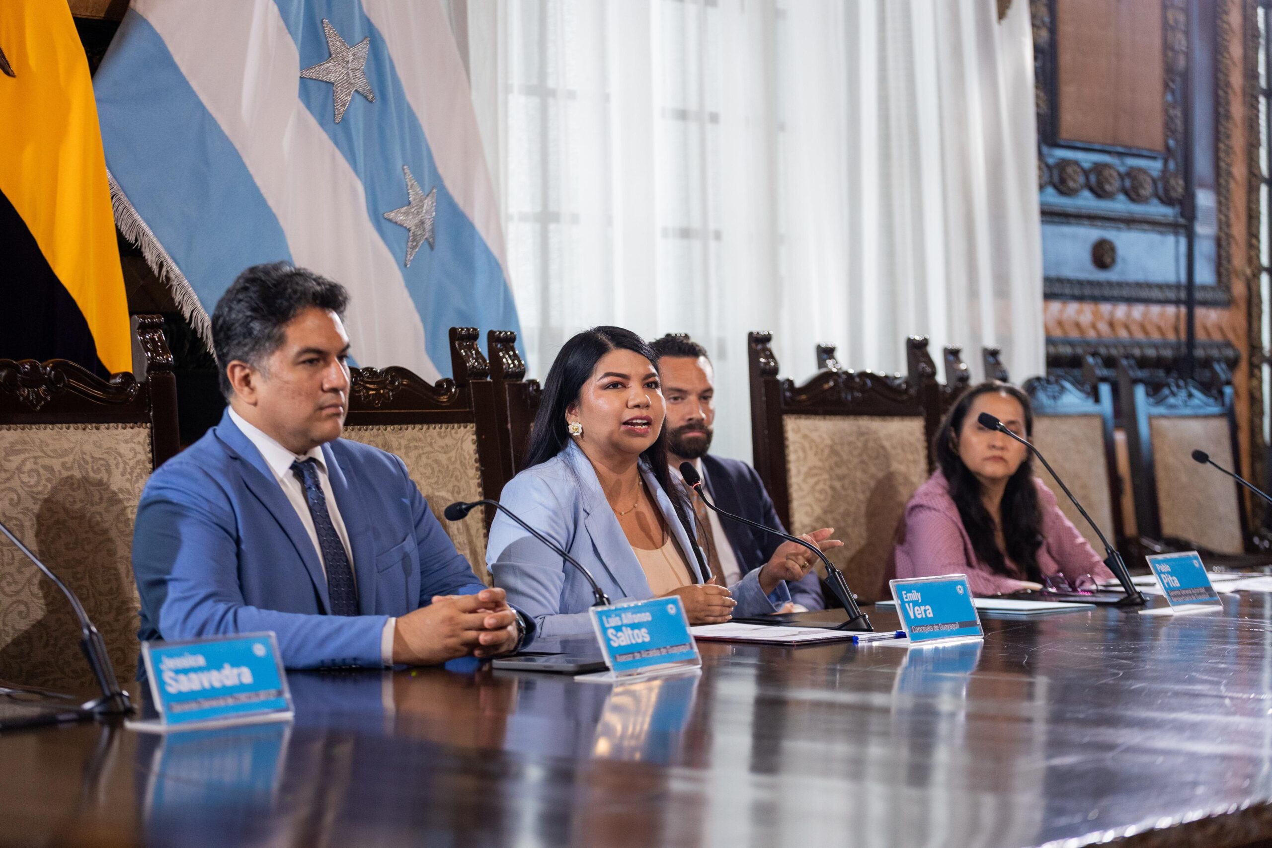 e0856580-3ccd-4411-b18c-e93d3c1c9a6a