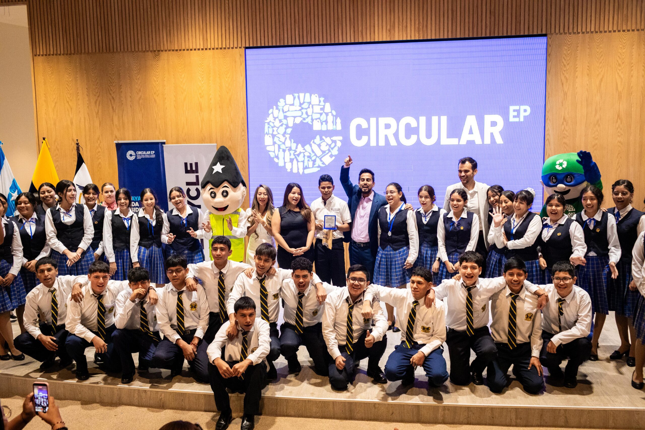 CLAUSURA PLAN ESCUELAS CIRCULARES 8
