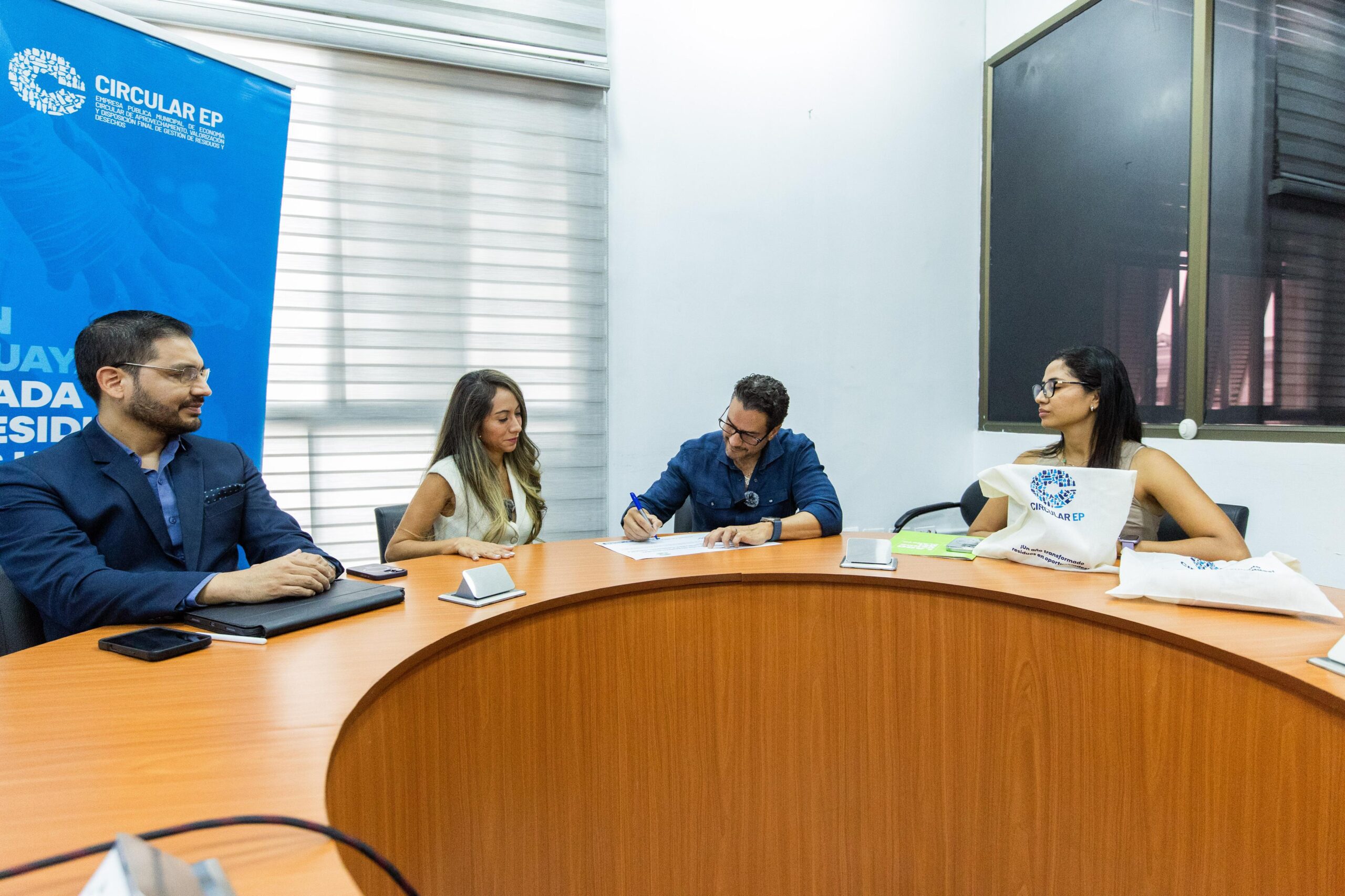 Firma de Convenio Circular EP 6